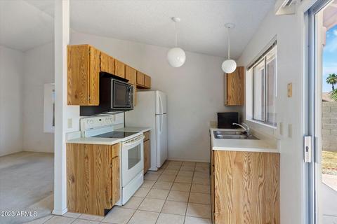 1832 E Sandra Ter, Phoenix, AZ 85022 photo 10