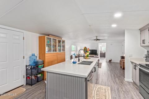 2901 W Tepee St, Apache Junction, AZ 85120 photo 8