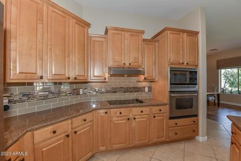 2023 E Topeka Dr, Phoenix, AZ 85024 photo 11