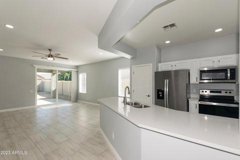 9254 W Berkeley Rd, Phoenix, AZ 85037 photo 4
