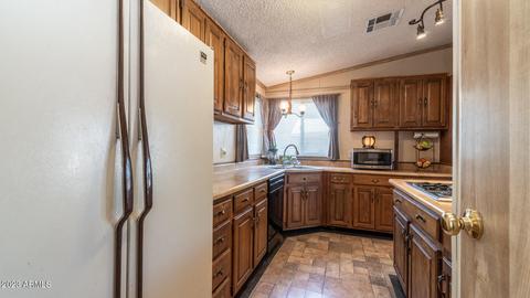 2570 E Scenic St, Apache Junction, AZ 85119 photo 27