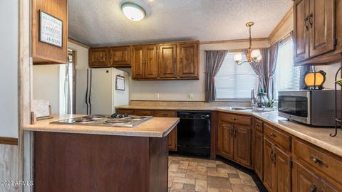 2570 E Scenic St, Apache Junction, AZ 85119 photo 24