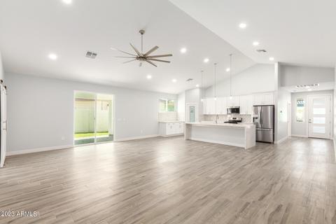 7041 N 14th Pl, Phoenix, AZ 85020 photo 10