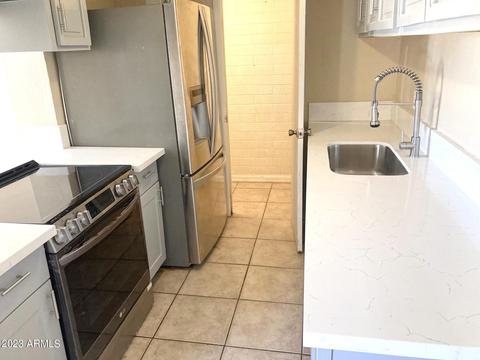 4229 S 47th Pl, Phoenix, AZ 85040 photo 5