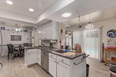 7008 N 11th Ave, Phoenix, AZ 85021 photo 9