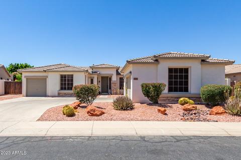 5943 W Hedgehog Pl, Phoenix, AZ 85083