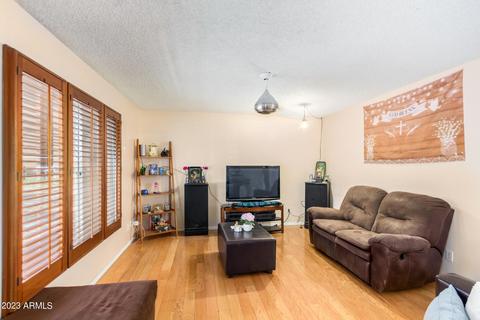 4442 W Solano Dr S, Glendale, AZ 85301