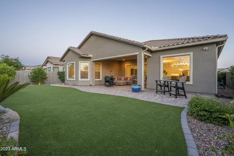 1122 E Holland Park Dr, Gilbert, AZ 85297 photo 5