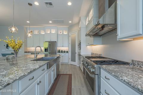 1122 E Holland Park Dr, Gilbert, AZ 85297 photo 9