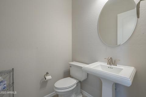 1122 E Holland Park Dr, Gilbert, AZ 85297 photo 31