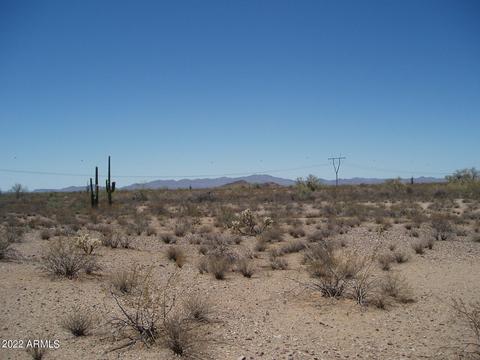 33575 W Smokehouse Trl #102, Unincorporated County, AZ 85390