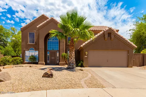 4101 E Lavender Ln, Phoenix, AZ 85044 photo 1