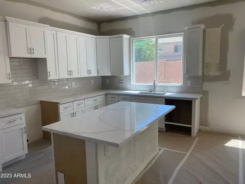 8029 S 6th Dr, Phoenix, AZ 85041 photo 6