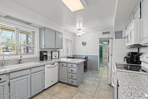 7748 N 7th Ave, Phoenix, AZ 85021 photo 8