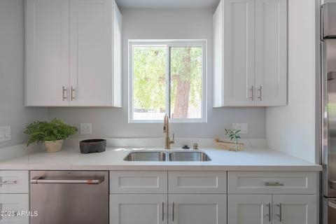 136 W 2nd St, Mesa, AZ 85201 photo 4