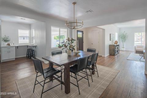 136 W 2nd St, Mesa, AZ 85201