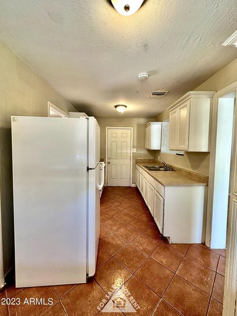 3341 E Monte Vista Rd, Phoenix, AZ 85008 photo 12