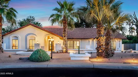 9559 E Jenan Dr, Scottsdale, AZ 85260