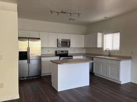 426 W Highlands Dr, Superior, AZ 85173