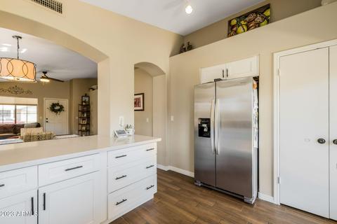 3243 E Hononegh Dr, Phoenix, AZ 85050 photo 3