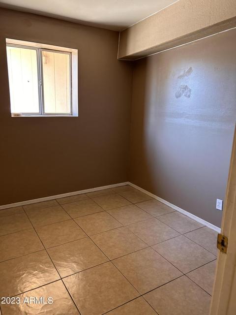5425 S 35th Dr, Phoenix, AZ 85041 photo 8