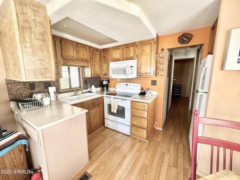 639 S Hawks Eye Dr, Apache Junction, AZ 85119 photo 29