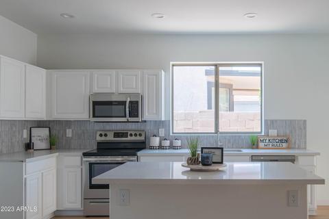 15046 W Larkspur Dr, Surprise, AZ 85379