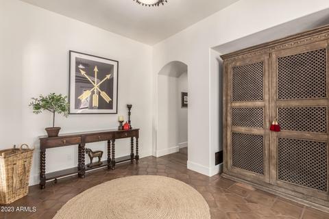 5319 E Rockridge Rd, Phoenix, AZ 85018 photo 9