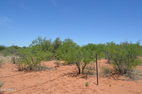 01 S Tenaya Ln S # B, Bisbee, AZ 85603