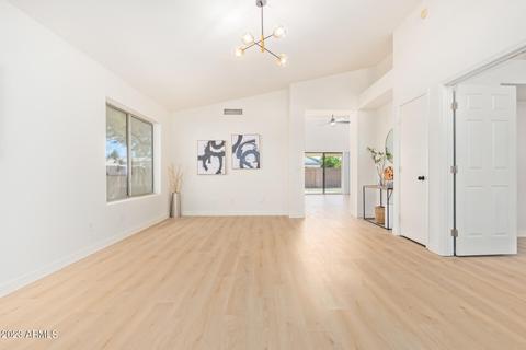 4661 E Summerhaven Dr, Phoenix, AZ 85044 photo 9