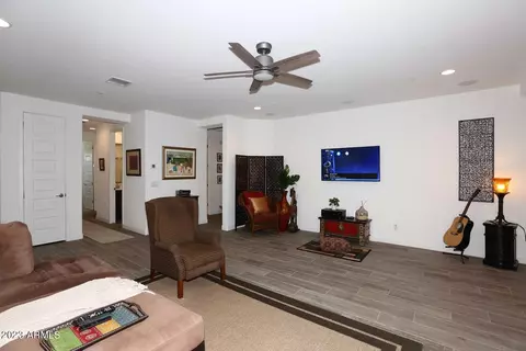 9529 E Tesla Ave, Mesa, AZ 85212 photo 3