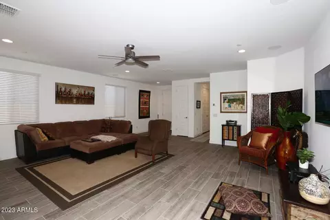 9529 E Tesla Ave, Mesa, AZ 85212 photo 4