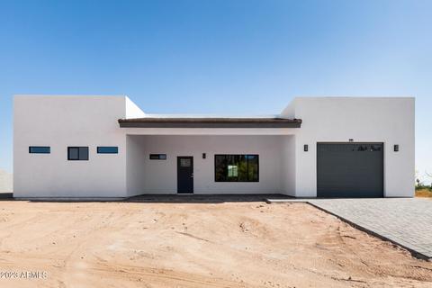 187 E Whiteley St, Apache Junction, AZ 85119 photo 2