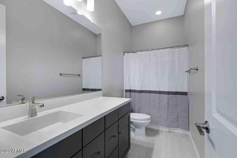 1118 E Paseo Way, Phoenix, AZ 85042 photo 18