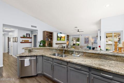 2746 E Rock Wren Rd, Phoenix, AZ 85048 photo 9