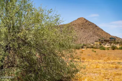 7465 N Overfield Rd #5, Casa Grande, AZ 85194