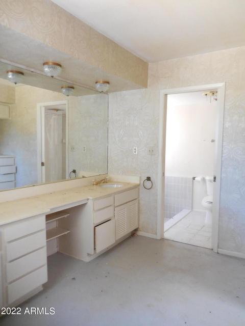 730 E Orangewood Ave, Phoenix, AZ 85020 photo 10