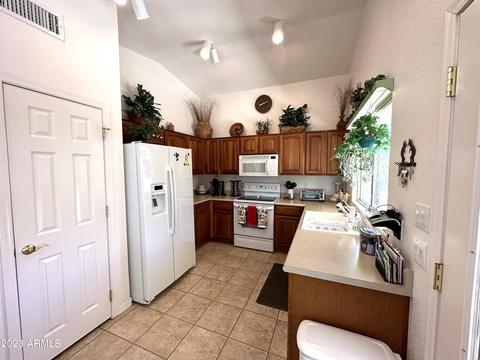 3545 E County Down Dr, Chandler, AZ 85249 photo 6