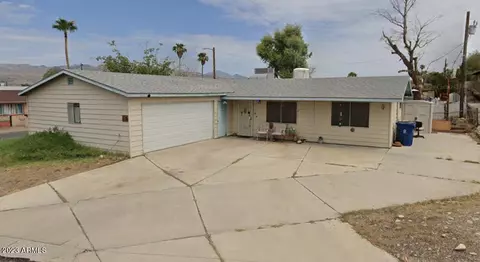 2070 Buccaneer Dr, Bullhead City, AZ 86442