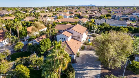 3921 E Fairfield Cir, Mesa, AZ 85205 photo 7