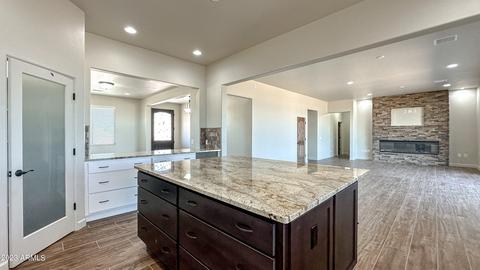 9111 S Hackney Pl, Hereford, AZ 85615 photo 12