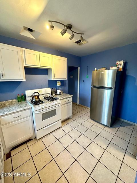 3530 E Pierce St, Phoenix, AZ 85008 photo 9