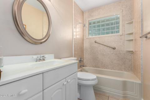 3110 N 46th Pl, Phoenix, AZ 85018 photo 16
