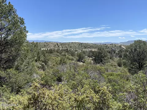 17 S Nnn S Pinon Ln #M2, Peeples Valley, AZ 86332