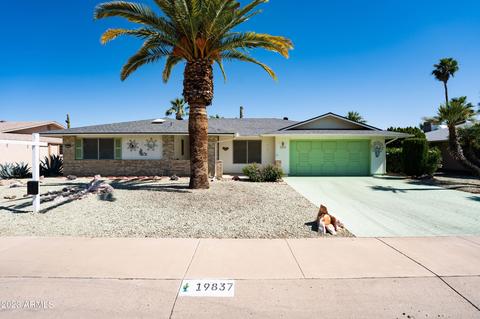 19837 N Signal Butte Cir, Sun City, AZ 85373