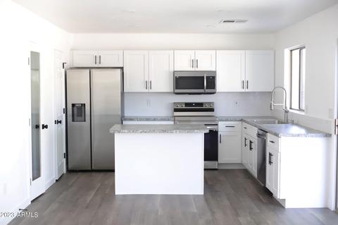 1164 S Boulder St S #C, Gilbert, AZ 85296 photo 2
