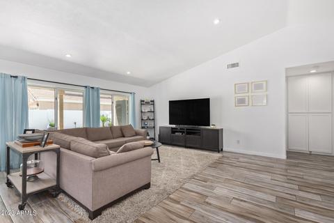 937 W Cooley Dr, Gilbert, AZ 85233 photo 9
