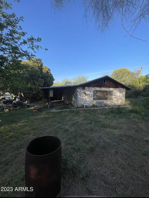 8404 S 27th Ave, Laveen, AZ 85339