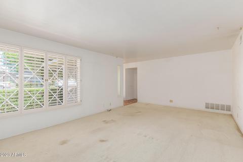 4601 E Mulberry Dr, Phoenix, AZ 85018 photo 2