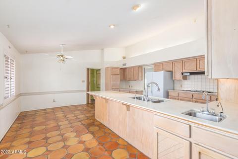 4601 E Mulberry Dr, Phoenix, AZ 85018 photo 12